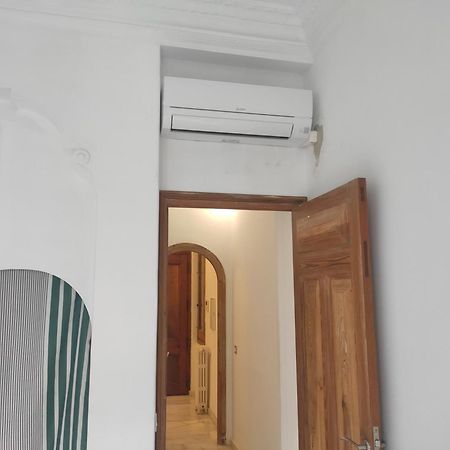 Entre La Estacion Y El Ayuntamiento Apartman Valencia Kültér fotó