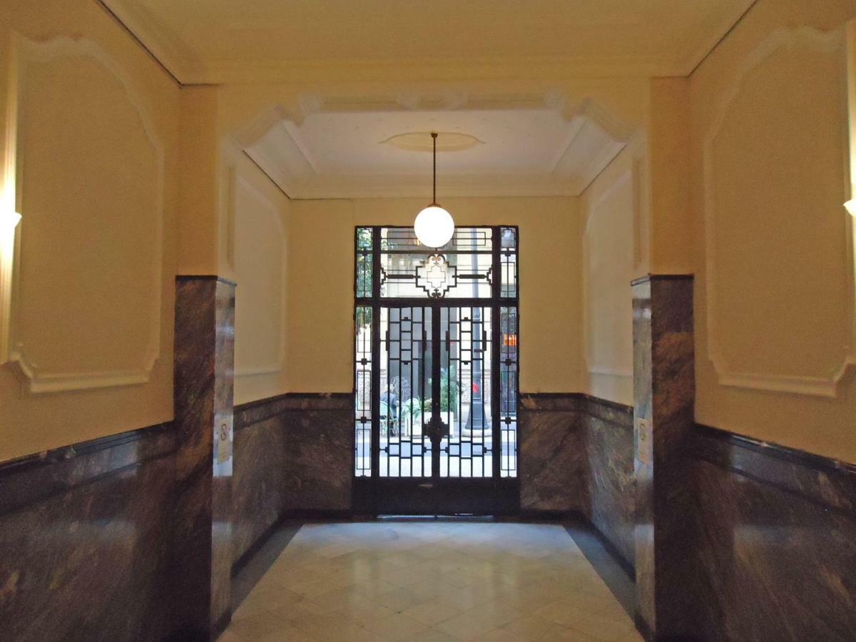 Entre La Estacion Y El Ayuntamiento Apartman Valencia Kültér fotó